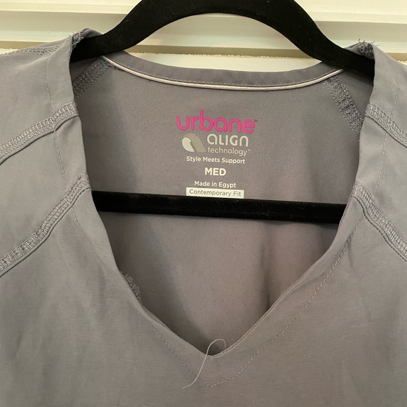 Urbane Align • Women’s scrub top - Picture 8 of 10